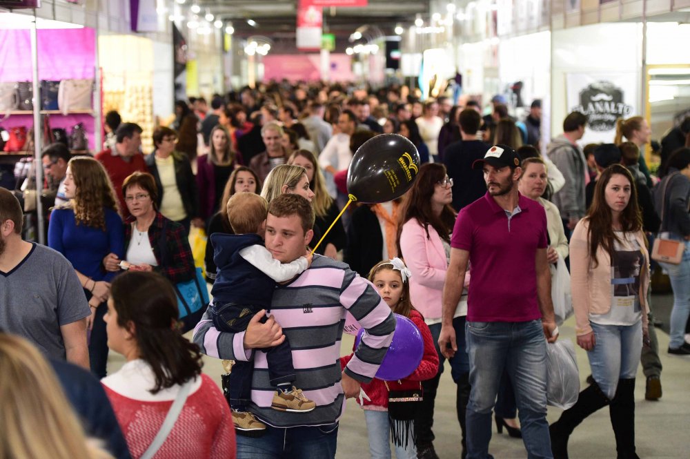 ExpoBento ultrapassa 85 mil visitantes nos quatro primeiros dias de feira