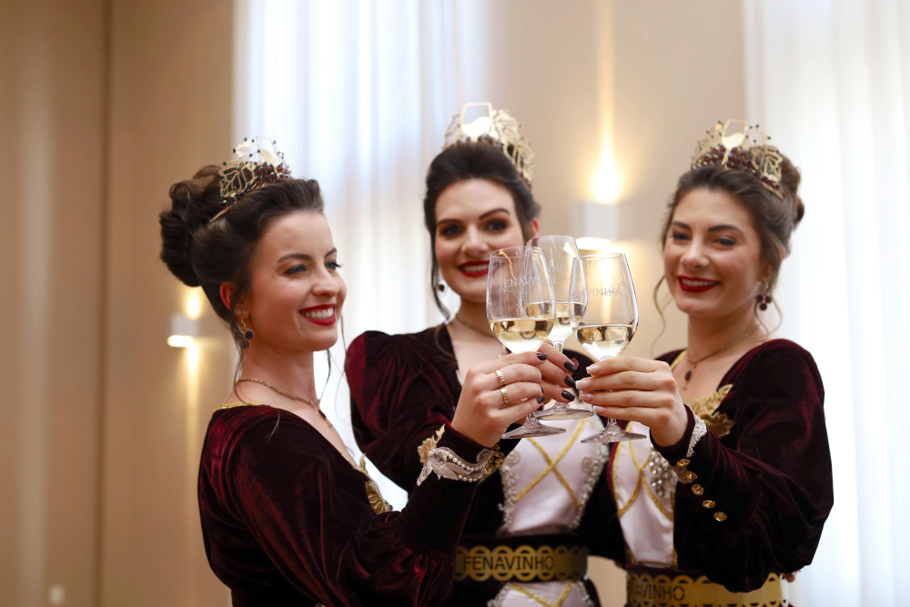 Noite de Gala de Vinhos e Espumantes convida para brindar rótulos premium da Serra